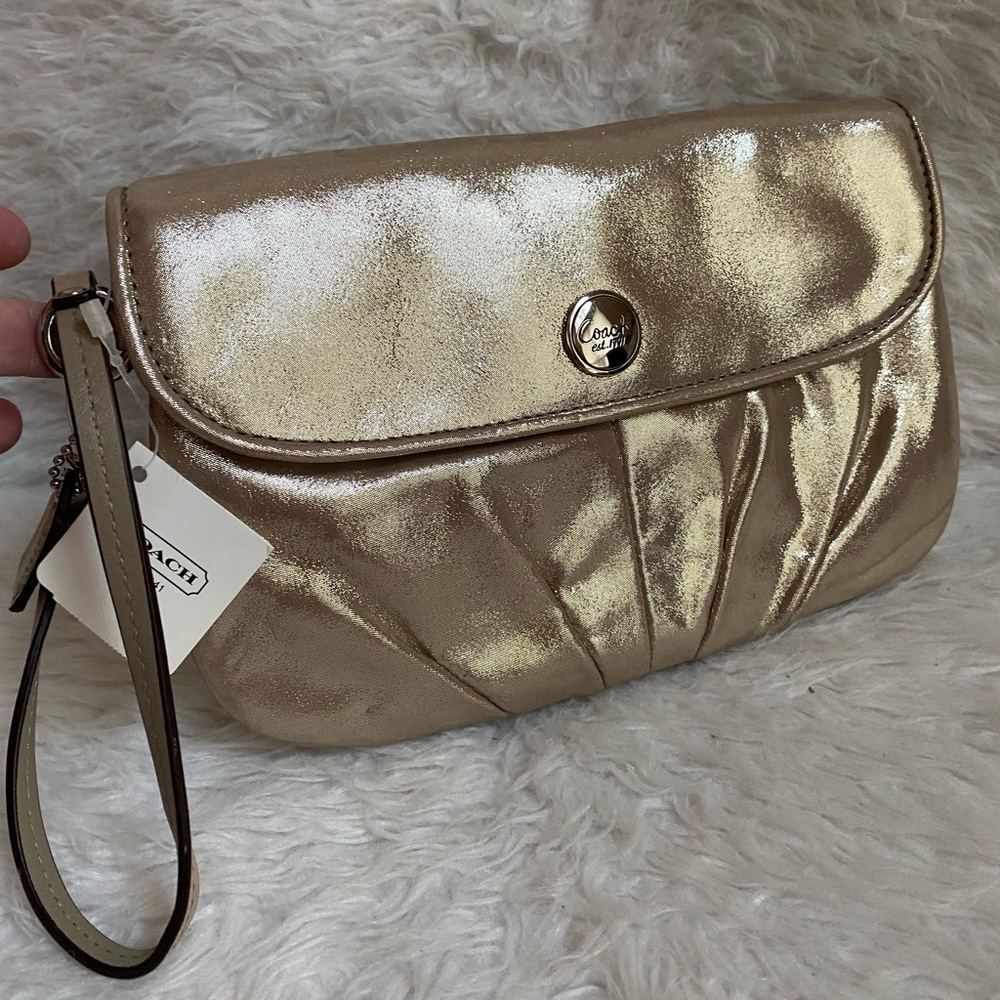 NWT COACH Leather Large Flap Metallic Champagne Gold Wristlet Clutch F45263